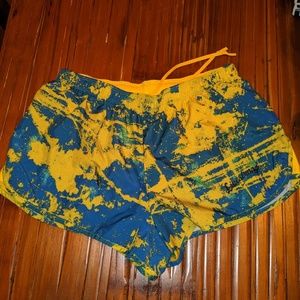 Nike live strong running shorts